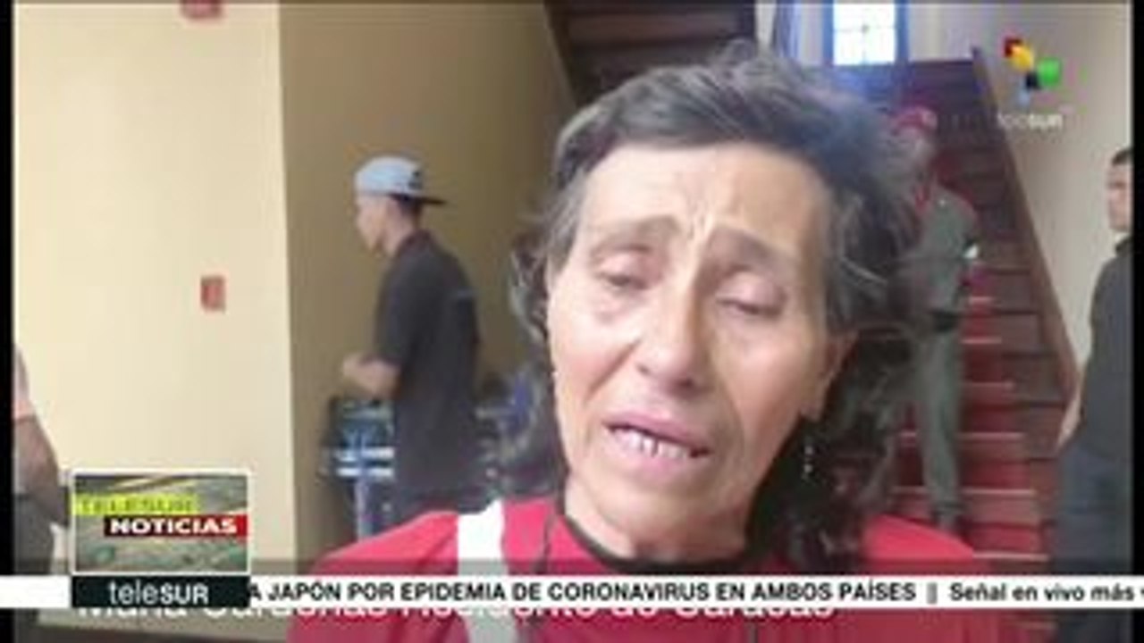 Venezolanos: el comandante Hugo Chávez sigue con nosotros