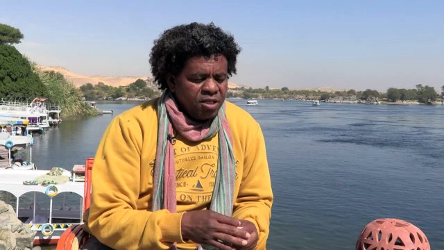 Los cocodrilos del Nilo, animales de compañía de los nubios de Asuán