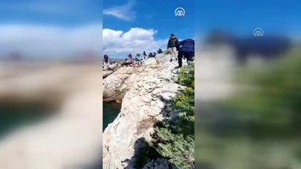 Yunanlıların Bayrak Adası'na bıraktığı sığınmacılar Sahil Güvenlik ekipleri tarafından kurtarıldı