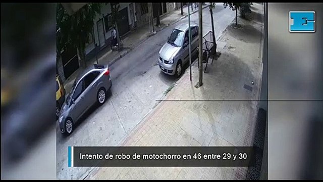 Intento de robo de motochorros a plena luz del día en La Plata