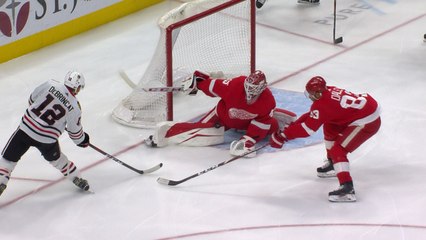Jonathan Bernier robs Alex DeBrincat twice