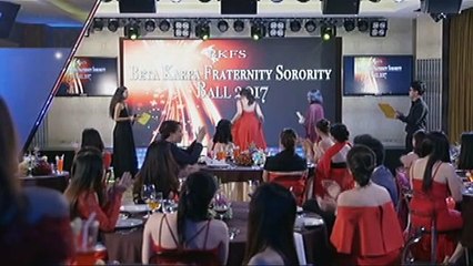 Chloe, tinanggap ang award ng kanyang ina na si Grace