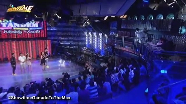 Sample King Jhong Hilario, muling nagpakita ng kanyang dance moves sa madlang people