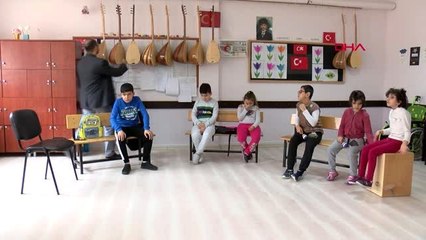 Kocaeli 'gören eller' sınıfında engelleri müzikle aştılar