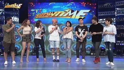 Vice Ganda, tinawag na saranggola ang suot ni Anne