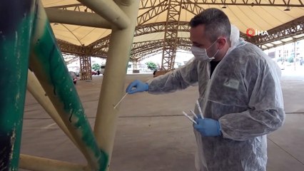 Akhisar’da parklar ve pazar yerleri dezenfekte ediliyor