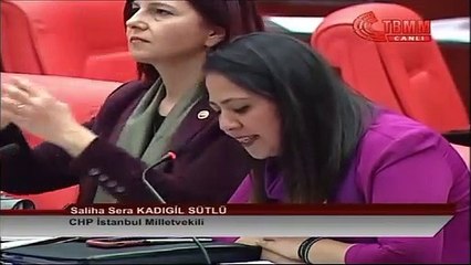 下载视频: CHP'li kadın vekillerden sert tepki