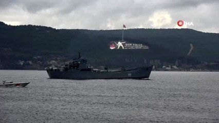 Rus savaş gemisi 'Orsk' Çanakkale Boğazı'ndan geçti