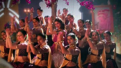 Mere Angne Mein _ Jacqueline F, Asim Riaz _ Neha K, Raja H, Tanishk B _ Radhika - Vinay _ Bhushan K