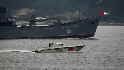 Rus savaş gemisi 'Orsk' Çanakkale Boğazı'ndan geçti