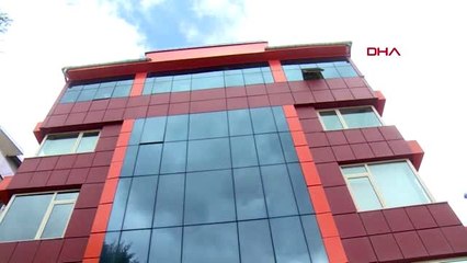 ISPARTA Babasına kızdı, 5 katlı binanın çatısına çıktı