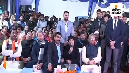 मोदी से बात करते हुए भावुक हुईं महिला