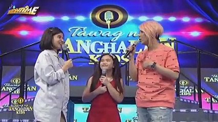 Vice Ganda, napansin ang pagkakamot ni Anne