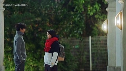 Goblin: Erin proves to Kim Shin that she can really see the sword