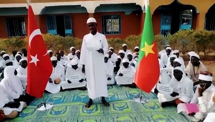 Afrikalı öğrenciler: Mehmetçik son kalemizi koruyor