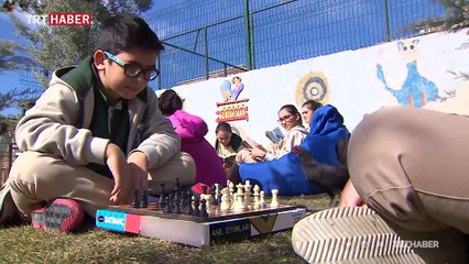 Öğrenciler evcil hayvanlar ile motive oluyor