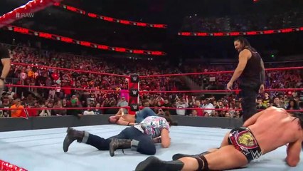 Roman Reigns and Seth Rollins save Dean Ambrose from 4-on-1 beatdown