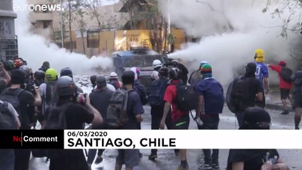 شاهد: مظاهرات تشيلي تستعيد زخمها بأكبر حشد لهذا العام