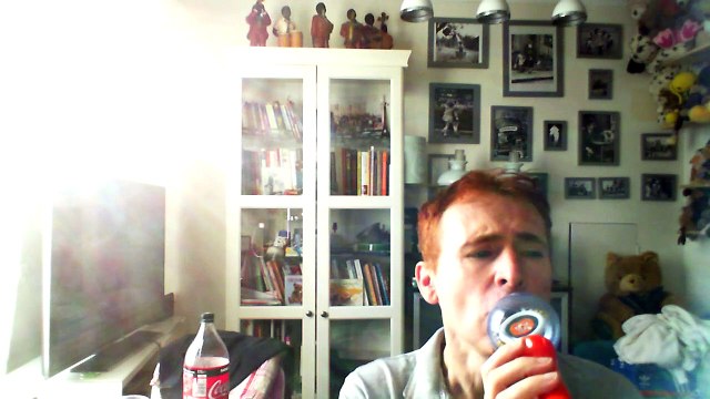 Wiwi égratigne blame