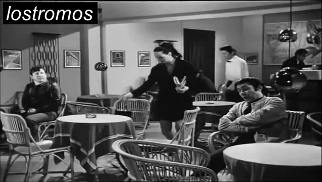 Δεν έχει λίγο σαλαμάκι - Κώστας βουτσάς