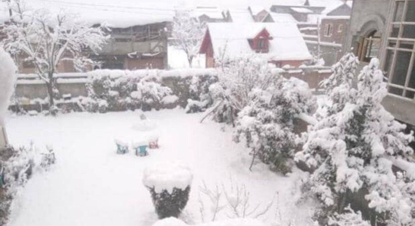 Snowfall, rain brings back cold conditions in Uttarakhand