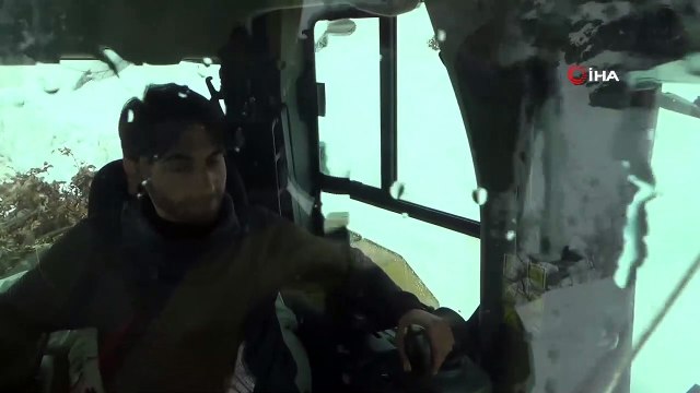 1 aydır haber alınamayan iki aile için seferber oldular