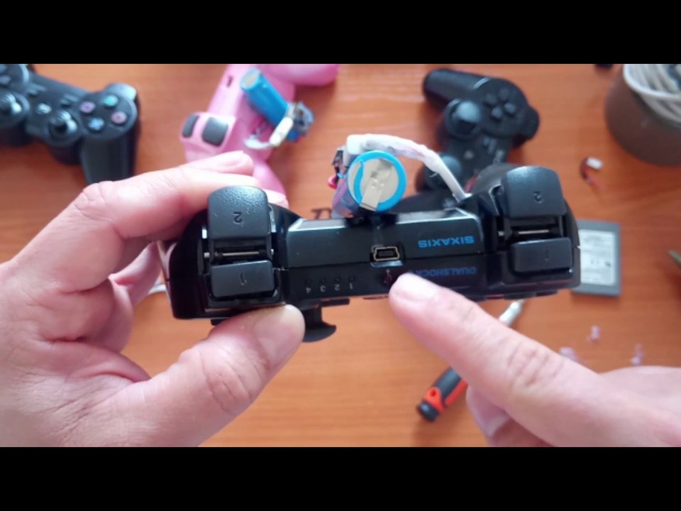 Mando Ps3 Cambio de Bateria reemplazo mayor capacidad proyecto y trucos valido tambien para el mando de la Ps4