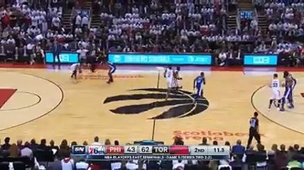 Khawi Leonard en mode playoffs cette nuit. Toronto Raptors ⚪️ 125-89  Philadelphia 76ers (36 points d’écarts )
