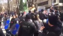 KHK'lıların 8 Mart açıklamasına polis müdahalesi; 4 gözaltı