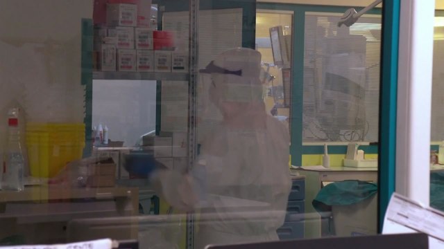 이탈리아 밀라노·베네치아 봉쇄...극장·헬스클럽 등 폐쇄 / YTN