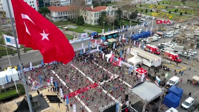 İSTANBUL-İstanbullu kadınlar Dünya Kadınlar Günü için 10 km koştu