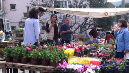 8 Mart’ta erkekler satış yaptı, çanta taşıdı, ev temizledi