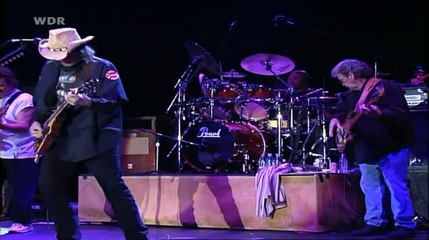 NEIL YOUNG - When You Dance I Can Realy Love