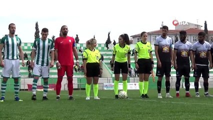 'Kadınlar Günü'nde maçı kadınlar yönetti