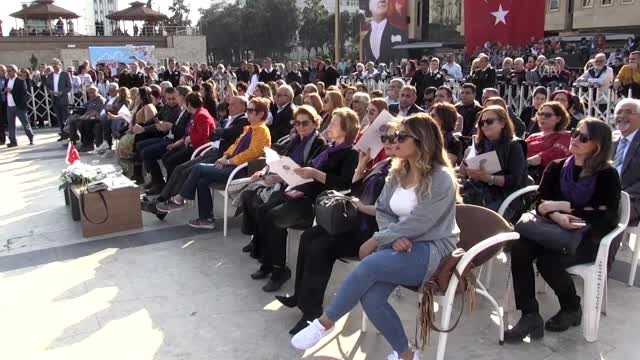 Adana'da 1000 Kadın Korosu konser verdi