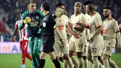 Sivasspor maçında verilen penaltı kararı, Galatasaraylıların tepkisini çekti