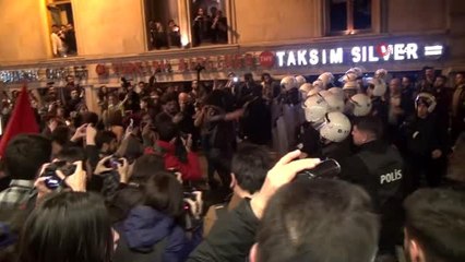 Taksim'de izinsiz gösteride 34 kişi gözaltına alındı