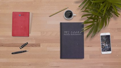 Tri Suaka - Menua Bersamamu (Official Video Lirik)