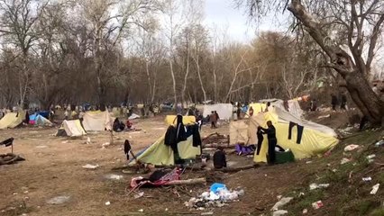 Sığınmacıların Avrupa yolunda "umutlu" bekleyişleri devam ediyor