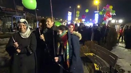 Öldürülen 474 kadının anısına ışıklı balon uçuruldu