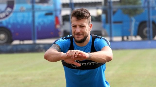 Batuhan Karadeniz, attığı golle Tuzlaspor'a galibiyeti getirdi