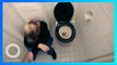 Pria kunci istri di kamar mandi karena takut tertular Coronavirus - TomoNews