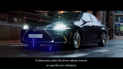 Digital Side View monitors on Lexus ES 300h - European Premiere