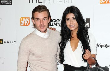 Cara De La Hoyde and Nathan Massey expecting second child