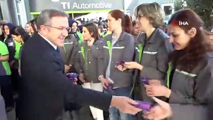 - Nilüfer Belediye Başkanı Turgay Erdem çalışan kadınları unutmadı