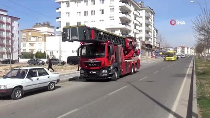 Banyoda mahsur kalan kadını itfaiye kurtardı