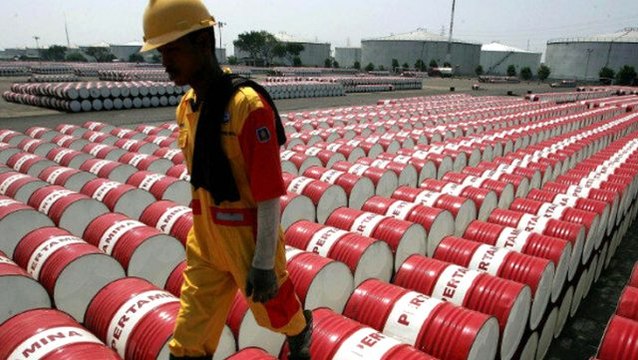 Petrol fiyatlarındaki sert düşüş Suudi Arabistan, Rusya ve ABD'yi vuracak