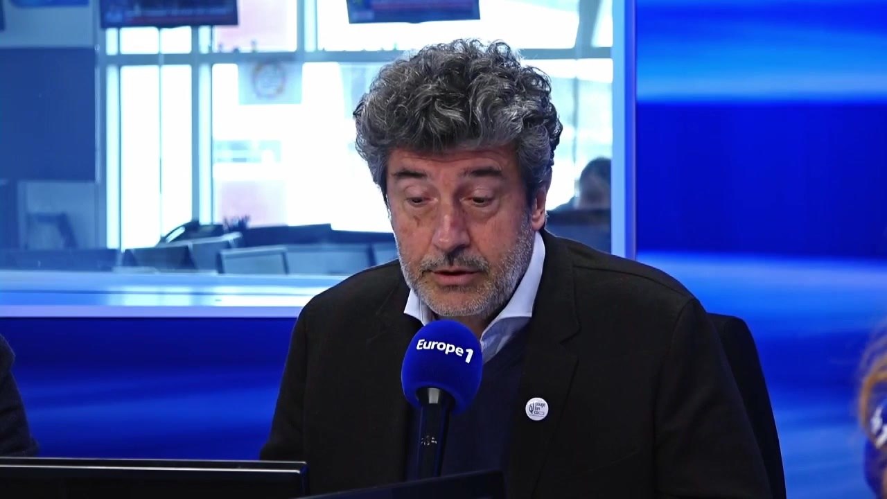 La France bouge : Emmanuel Brochot, cofondateur du mouvement Bouge ton Coq, guichet unique de financement sur les projets en zone rural qui mobilise particuliers, entreprises et pouvoirs publics pour financer des projets divers