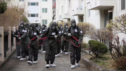 كورونا يواصل الانتشار وحكومات العالم تكافح لاحتوائه