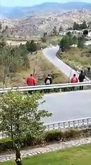 Vídeo mostra momento em que carro perde o controlo em prova